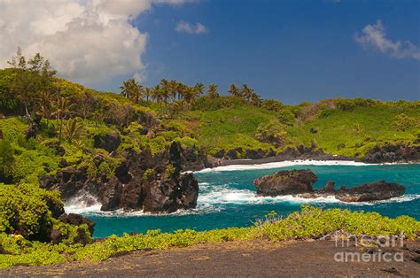 Spectacular Ocean View On The Road To Hana Maui Hawaii Usa Photograph