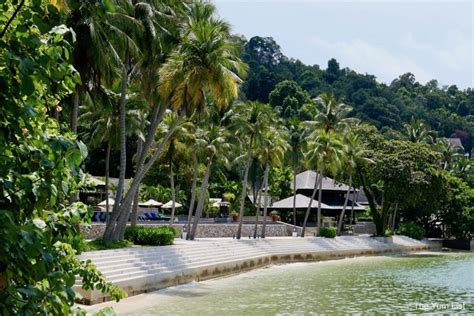Between its 'one island, one resort' tagline, its location 5km by boatride from the west coast of the peninsular and its low density villa arrangements, a stay. Pangkor Laut Resort, Malaysia, A Luxury Getaway by YTL ...