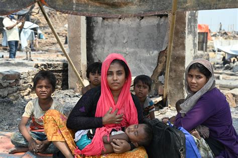 Coxs Bazar Fire Thousands Of Rohingya Refugees Are Without Shelter Or