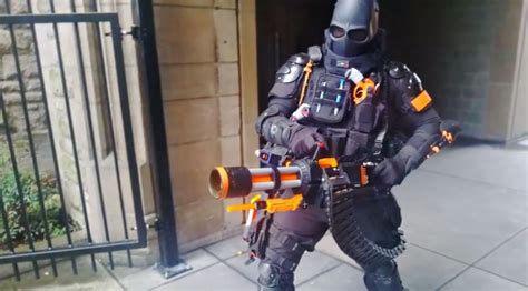 This Diy Nerf Rival Minigun Spits Out Foam Balls At Rounds Sec Shouts