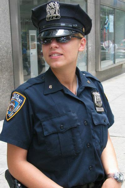Mujer Oficial De Policía Police Women Police Female Cop