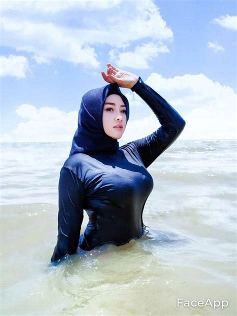 21 Koleksi Foto Ukhti Hijaber Basah Basahan Di Kolam Renang Jendelamu Di 2021 Hijab Chic