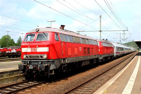 Itzehoe Db Class 218 Numbers 218 321 8 And 218 833 2 Arri Flickr