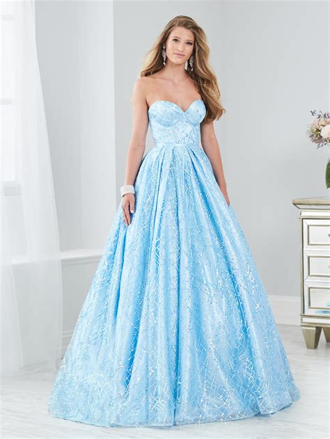 Prom Dresses In North Georgia Tiffany Exclusives 46230 Cinderellas