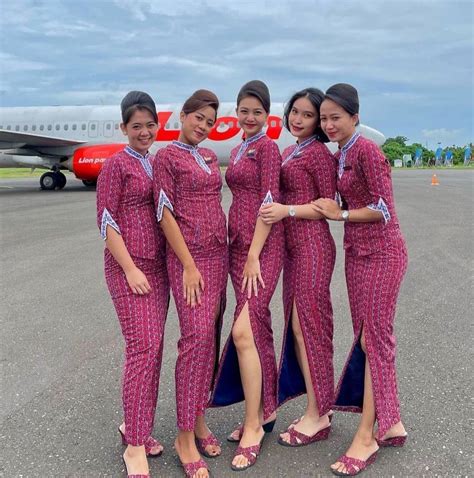 Lion Air Buka Peluang Karier Pramugari Pramugaraini Persyaratannya