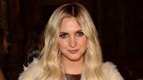 Heres What Happened After Ashlee Simpson Disappeared From The Spotlight