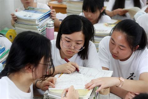 Chinese High School Students Prepare For Gaokao Cgtn
