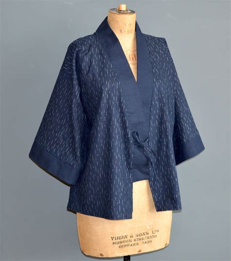 Free Tutorial For The Clara Kimono From Sew Retro Suitable For
