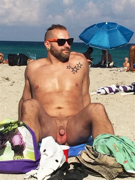 Hot Naked Men Beach Nude