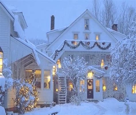 Pin By Jayne Barnes On Winter Wonderland Christmas Scenery Snowy