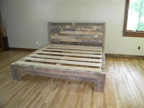 It's where you spend most of your time in the house and deserves particular attention. 27+ DIYs to make Bed Frames out of Pallets | Guide Patterns