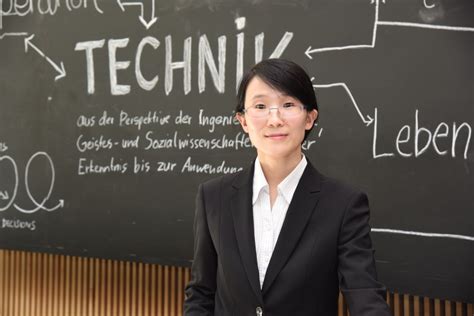 Neu Bei Etit Professorin Li Zhang Fachbereich Elektrotechnik Und Informationstechnik Tu