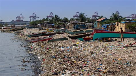 Plastic Pollution Clean Up Effort In Manila Bay Begins