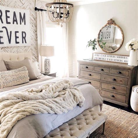 This White Cozy Master Bedroom Is Stunning I Adore The Rustic Touches