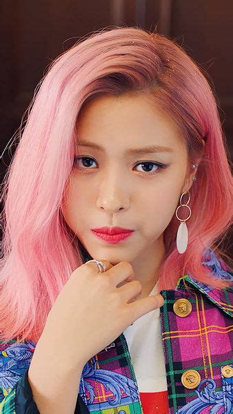 Itzy Icy Ryujin Pink Hair 4k Click Image For Hd Mobile And Desktop