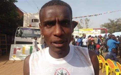 Burkina Faso Lathlète Ivoirien Soumaïla Cissé Remporte Le Marathon De