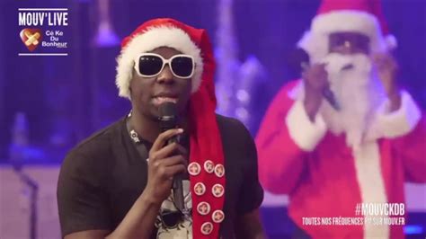 Omar Sy Perturbe Moussier Tombola Pendant Qu Il Chante Corde Sauter