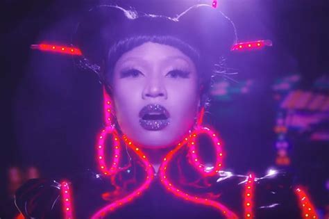 Nicki Minajs New Videos Are Full Of Beauty Inspiration