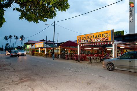 Ini kerana 85% penduduk tanjung dawai merupakan nelayan dan petani. Kak Long Ikan Bakar Petai | Sawanila.com