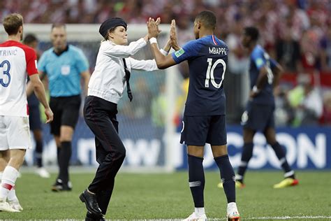 Pussy Riot Invades Pitch During World Cup Final In Anti Putin Protest