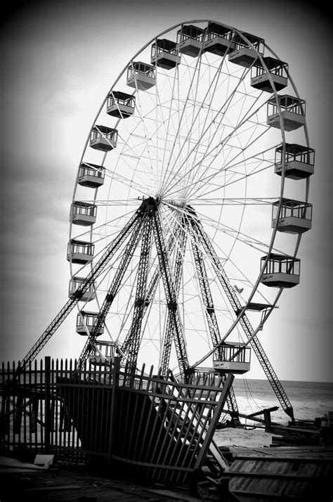 Many decor styles reflect geographical areas of the country ranging seaside home decorating is an especially beautiful type of interior decor incorporating elements. Seaside Park Ferris Wheel | Seaside park, Seaside home ...