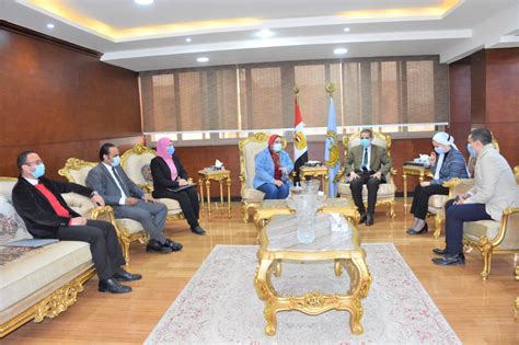 تفقد الدكتور أحمد شعبان نائب محافظ أسوان، اليوم الأحد، مشروعات حياة كريمة على أرض الواقع بقرى وادي عبادي والرمادي بحرى بمركز أدفو وذلك ضمن ٣١ قرية رئيسية و١٠٣ قرى فرعية و٢٧٧ نجع وكفر بمركز أدفو. محافظ الغربية يلتقي ممثلي مبادرة حياة كريمة لتطوير قرى زفتى - بوابة الأهرام