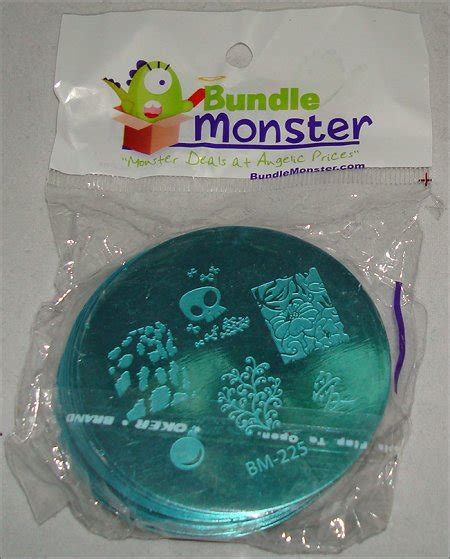 Haul Of Shame 25 Piece Bundle Monster Image Plate Set Plus Mini