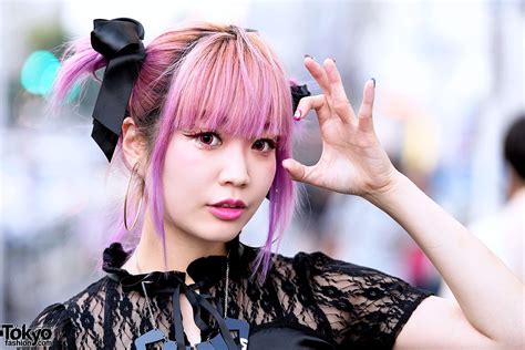 How often do you use hot oil treatments in your hair? Harajuku Girl w/ Pink Hair in Black Lace, Doll Heads ...