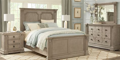 Just use our app to scan the room and place the product wherever you would like! Havencrest Gray 5 Pc Queen Panel Bedroom - Rooms To Go ...