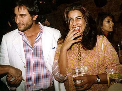 Saif ali khan is an indian bollywood actor & producer. Indian And Paki Wallpapers: Saif Ali khan Family Pic