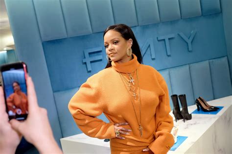 Rihanna Lvmh Put Luxury Fenty Brand On Hold Thegrio