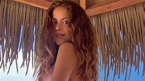 Shakira se estrena en el diseño compartiendo su bikini más sensual - AS.com