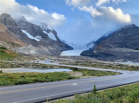 Plan An Epic Columbia Icefield Tour In The Canada Rockies