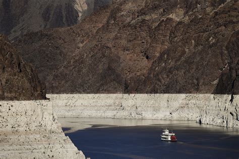 Feds See Shortage In 2018 Lake Mead Water To Arizona Nevada The