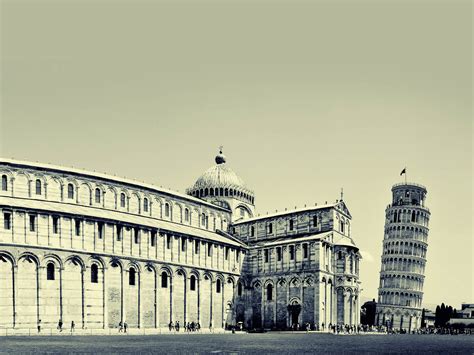 Wallpaper Pisa Tower