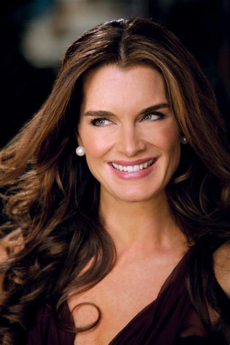 Brooke Shields Smiling Picture Super Wags Hottest Wives And