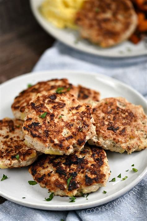 These homemade chicken apple sausage patties are a quick and easy breakfast dish with less fat than your average breakfast sausage homemade chicken apple sausage like this recipe? Chicken Apple Sausage | Recipe | Homemade sausage recipes, Chicken apple sausage, Apple sausage