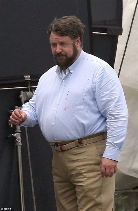 Russell Crowe Looks Unrecognisable In Fatsuit On Set Of Unhinged Russell Crowe Movie Stars