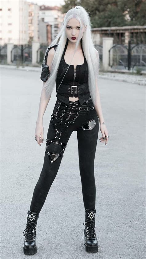 gothic girls creepy cute fashion vampire dress fashion models fashion outfits goth women