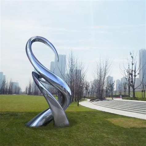 Famous Abstract Metal Sculptures