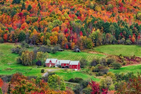 Autumn In Vermont An Autumn Foliage Scene From The Small R Flickr