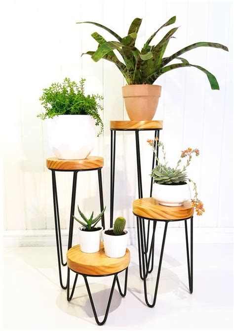 Harper Hairpin Leg Plant Stand Metal Plant Stand Plant Etsy Canada