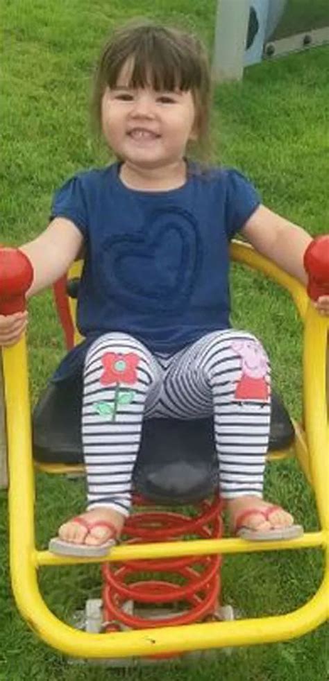 Heartbroken Mum Of Dying Girl 4 Only Allowed To See Her For 30 Minutes A Day In Hospital