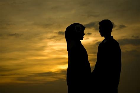 Berapa Kali Hubungan Suami Istri Menurut Islam Situs
