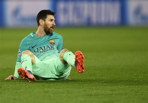 Bienvenidos a la cuenta oficial de instagram de leo messi / welcome to the official leo messi instagram account messi.com. Lionel Messi Slammed by Pundits After Paris Saint-Germain ...