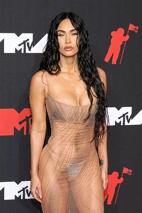 Megan Fox S Wet Hairstyle At The Mtv Video Music Awards Megan Fox Megan Fox Hot Megan
