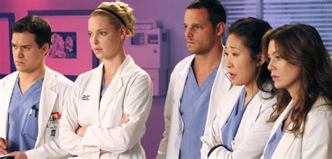 Die fans der beliebten arztserie grey's anatomy warten ungeduldig auf die ausstrahlung der brandneue staffel. Grey's Anatomy: Staffel 17 holt nach 11 Jahren grausam ...