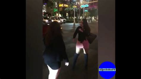 Girls Fight Butt Naked In The Street Chords Chordify