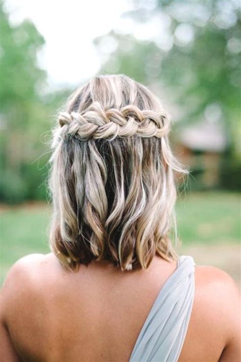 Add a pair of statement earrings? 72 Romantic Wedding Hairstyle Trends in 2019 | Ecemella