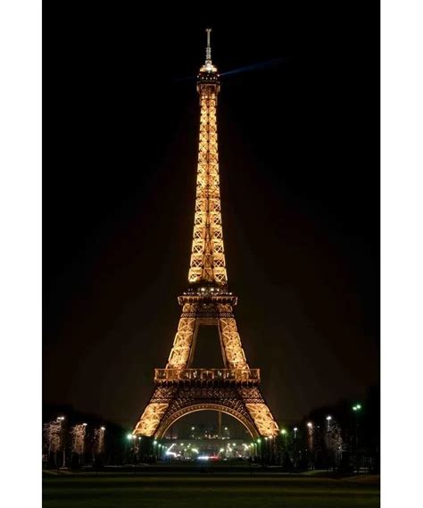 House Of Hampton Famous Eiffel Tower Paris France At Night Led